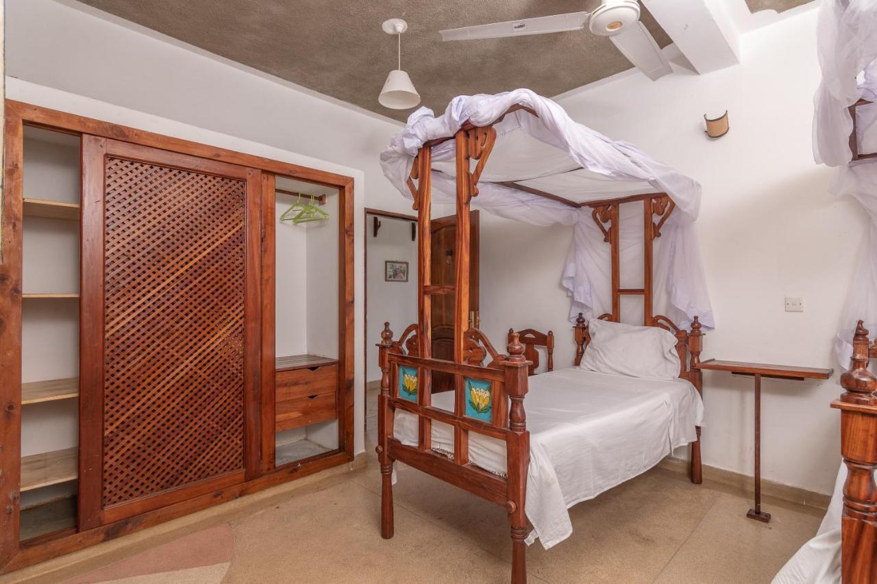 Joysvilla Family Holiday Home Малинди Экстерьер фото