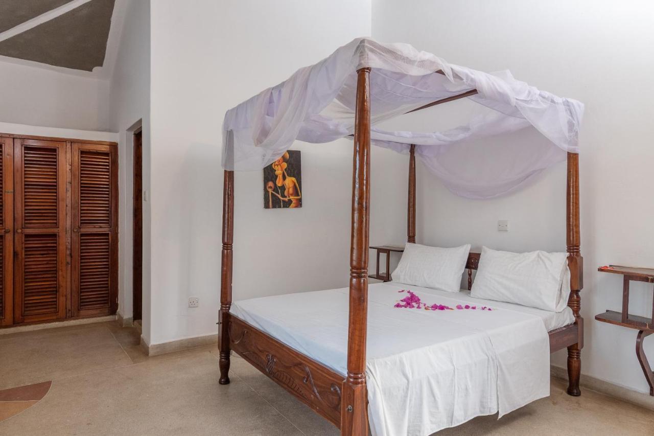 Joysvilla Family Holiday Home Малинди Экстерьер фото