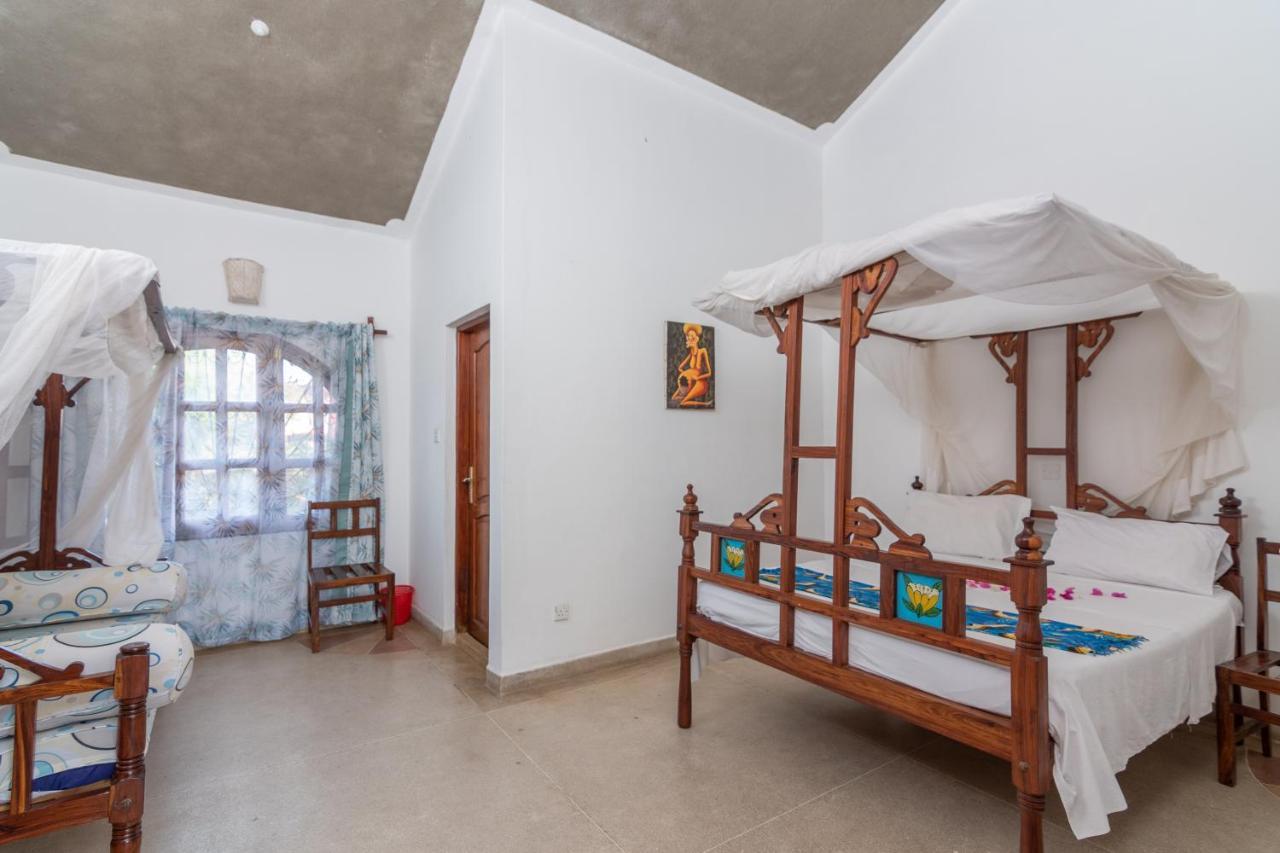 Joysvilla Family Holiday Home Малинди Экстерьер фото
