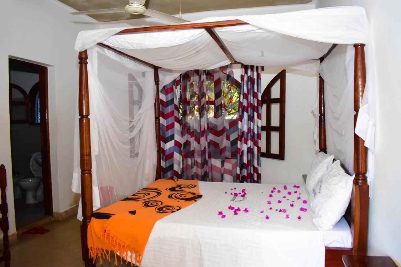 Joysvilla Family Holiday Home Малинди Экстерьер фото